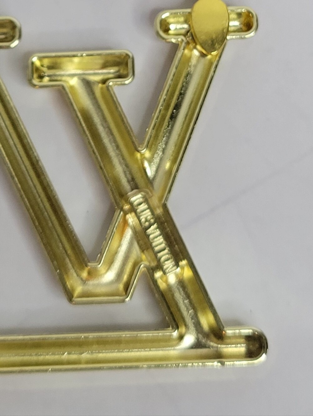 Large Monogram Gold Keychain Charm - Bag Charm - Picture 4 of 4